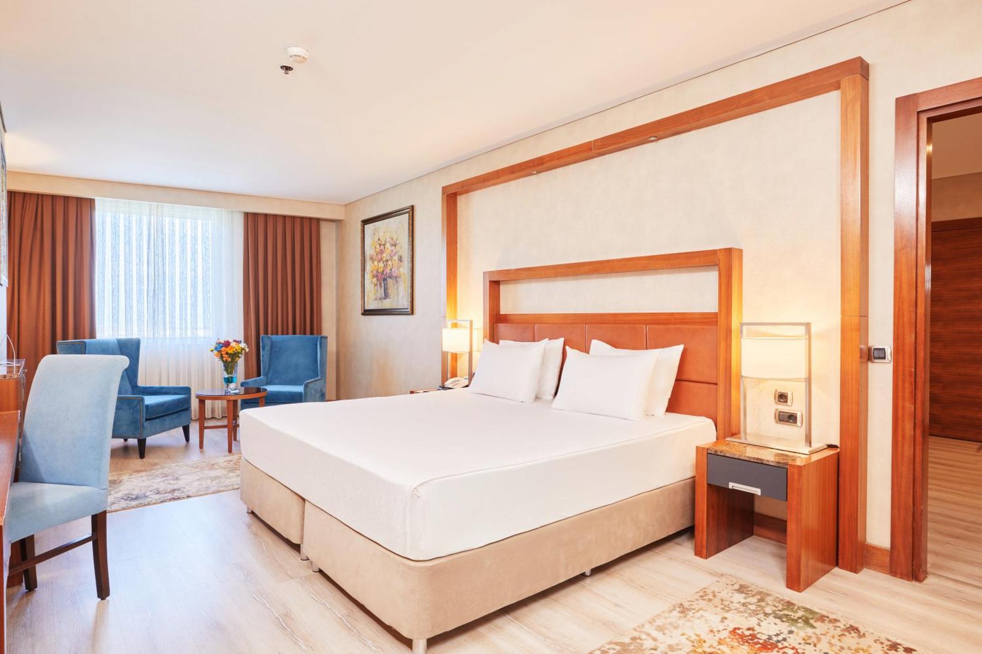 Dedeman Konya Hotel Convention Center Екстер'єр фото